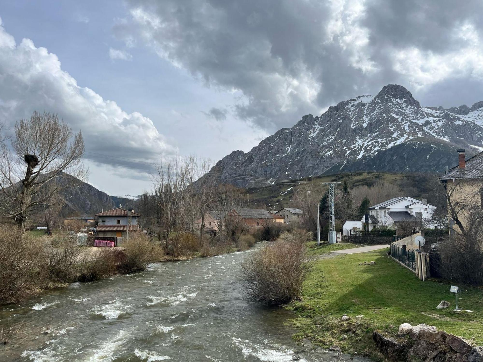 Casas Rurales Cuatro Valles Naredo de Fenar Екстериор снимка